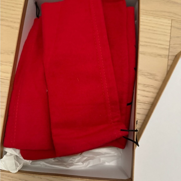 Authentic Christian Louboutin shoes only worn a couple of times - Picture 8 of 12